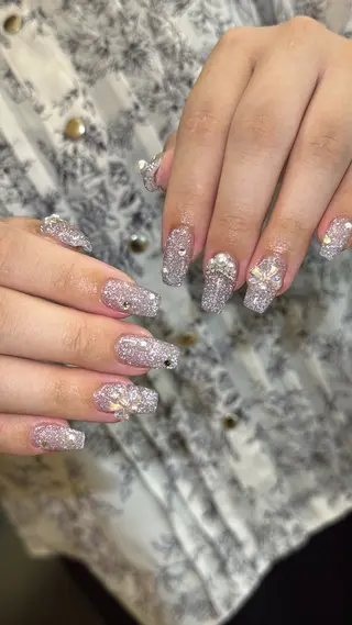 ネイル genie_by_JVC所属・geniebyJVC ジニンのネイルデザイン