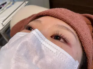 マツエク・マツパ 桑田 新菜のヘアスタイル