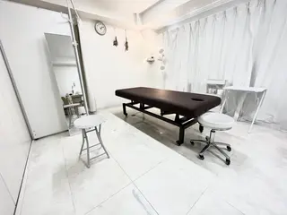 【小顔矯正専門】 小顔smileのエステ・リラクイメージ