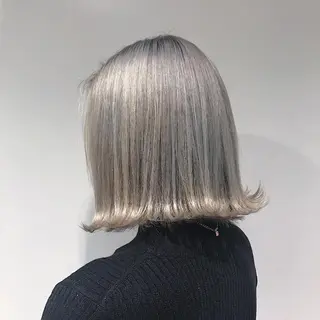 ショート カラー ヘアアレンジ Zina渋谷エリア マネージャShionのヘアスタイル