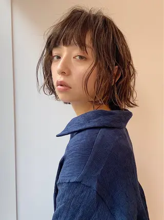 ミディアム パーマ 渥美 怜子のヘアスタイル