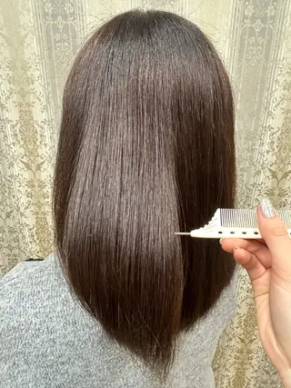 カラー 平澤 梨杏のヘアスタイル