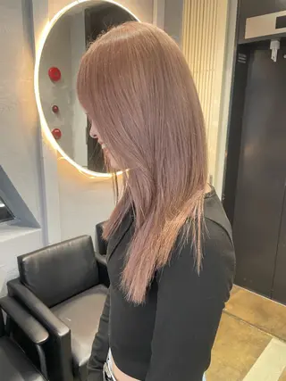 セミロング カラー TATSUブリーチ/ ミルクティーベージュのヘアスタイル