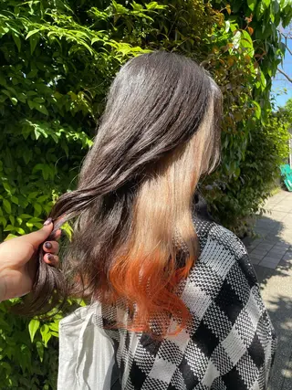 セミロング 👑派手髪/カット 👑ANRYのヘアスタイル