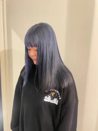 セミロング カラー 渋谷 留菜のヘアスタイル