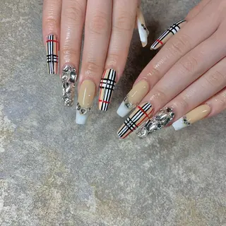 ネイル Nes.nail所属・🌼Nomura Yuko🌷のネイルデザイン