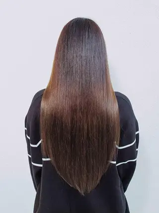 艶髪クリエイター🪽 秋田 聖也のヘアスタイル