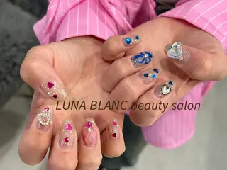 セミロング nail LUNA BLANCのネイルデザイン