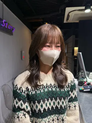 セミロング カラー NANAMI🩵 大人可愛い韓国ヘアのヘアスタイル