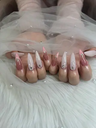 ネイル Nail's AOAQUA所属・AOAQUA SHIORIのネイルデザイン