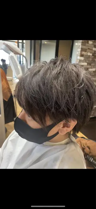 カラー メンズ 中村 誠也のヘアスタイル