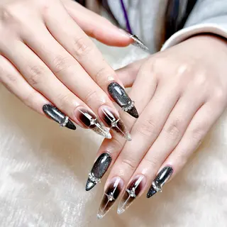 ネイル 福 莉那のネイルデザイン