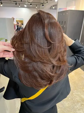 セミロング Merly Osakaのヘアスタイル