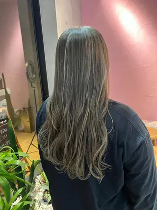カラー 艶感透明感カラー🤍 hinaのヘアスタイル