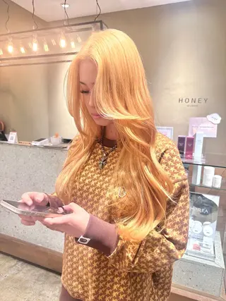 カラー YUI/レイヤー/ ハッシュカットのヘアスタイル