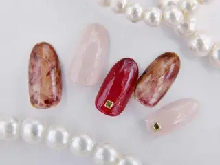 ネイル Tiary Nail Fのネイルデザイン