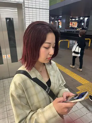 ミディアム 韓国ボブ/縮毛矯正 /レイヤーカットのヘアスタイル