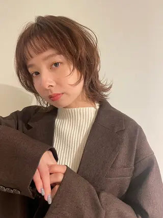 ミディアム アヴァンス 広島本通のヘアスタイル