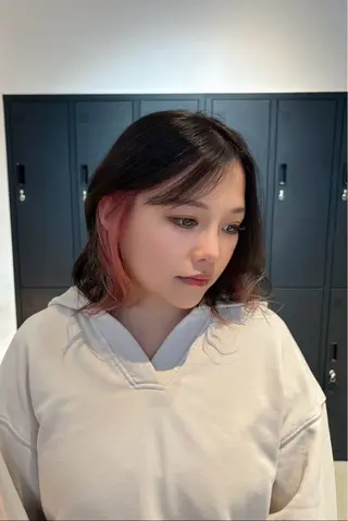 ミディアム カラー 🌊インナーカラー 🐬櫻井海星のヘアスタイル