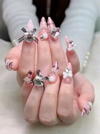 ネイル lucky nail 歌舞伎町のネイルデザイン