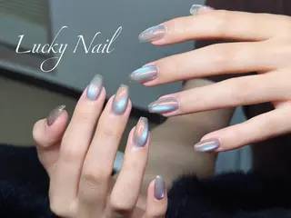 ネイル Lucky Nail Studioのネイルデザイン