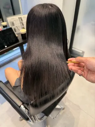 セミロング SALOWIN心斎橋Suite店所属・洗っても取れない 髪質改善|OJIROのヘアスタイル