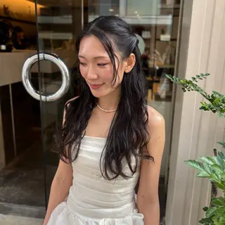 ロング ヘアアレンジ 芦刈 咲来のヘアスタイル