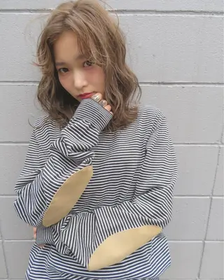 ミディアム カラー レイヤーカット BLend 渋谷のヘアスタイル