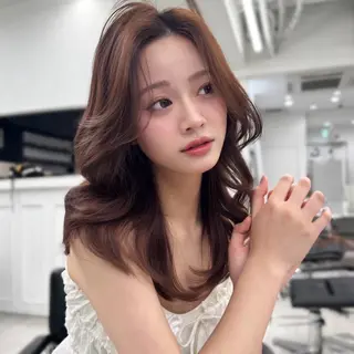 ロング 岡田 聖蘭のヘアスタイル