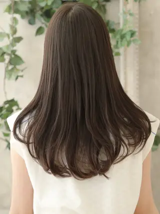 ロング 須藤 百合香のヘアスタイル