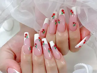 ネイル ネイルサロンAiri 長さ出し·シンプルのネイルデザイン