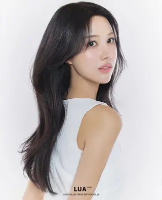 ロング カラー パーマ 韓国JUNOヘア narumi‎🤍のヘアスタイル