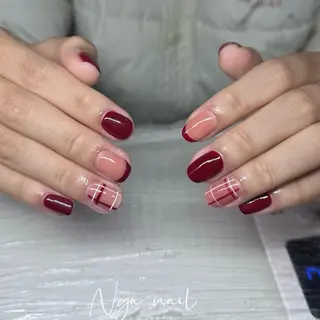 ミディアム ガー NAILのネイルデザイン