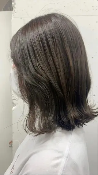 ミディアム カラー うえの ももねのヘアスタイル