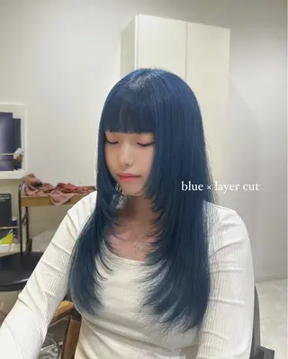 ロング 顔まわりレイヤー 🩶丸岡 優里のヘアスタイル