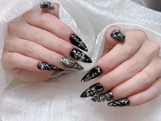 ネイル Jenn Nail_ ヘビのネイルデザイン