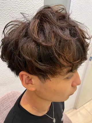 パーマ メンズ 美粧ほそや所属・斉藤 凜のヘアスタイル