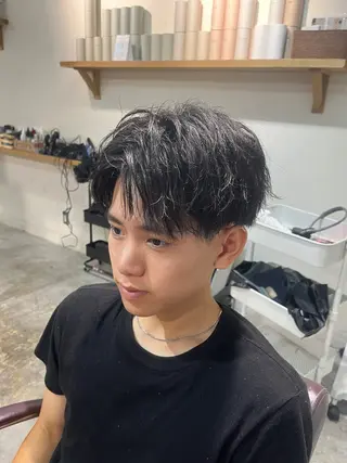 メンズ フェザーパーマ🌙 毛流れ yuzukiのヘアスタイル