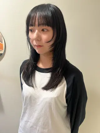 ロング GO TODAY シェアサロン 表参道Flos店所属・nishi fuyumiのヘアスタイル