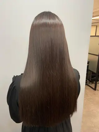 ロング natsumi / N°ariaのヘアスタイル