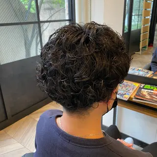 ショート パーマ メンズ Rosa  Blanche  by est所属・村田 芽衣のヘアスタイル