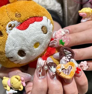 ネイル moca心斎橋所属・˚✧⁺⭐︎༚moca miyuu⁎⁺˳✧༚のネイルデザイン