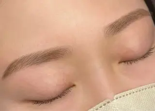 アイブロウ Blange栩原 史穂のエステ・リラクイメージ