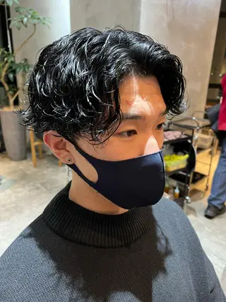 ショート パーマ メンズ fifth JINGUMAE所属・波巻きスパイラルパー マ/シャドウパーマ駿のヘアスタイル