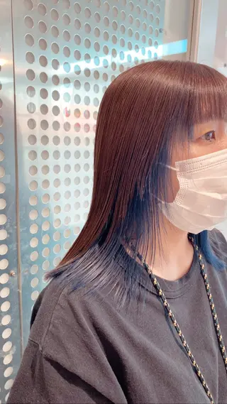 ミディアム カラー 土屋 愛海のヘアスタイル