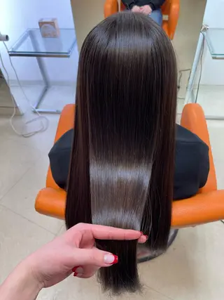 ロング キッズ ラシェンテ居留地所属・鶴﨑 美優亜のヘアスタイル