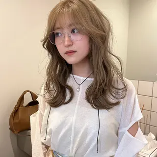 セミロング 舟橋耀/ブリーチカラ ー/レイヤーカットのヘアスタイル