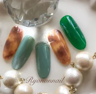 ネイル Ryononnail(リョノンネイル)所属・Ryononnail 上谷典子のネイルデザイン
