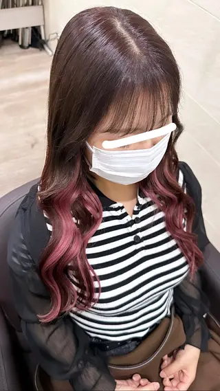 ロング TOMOMI /フロレゾンのヘアスタイル