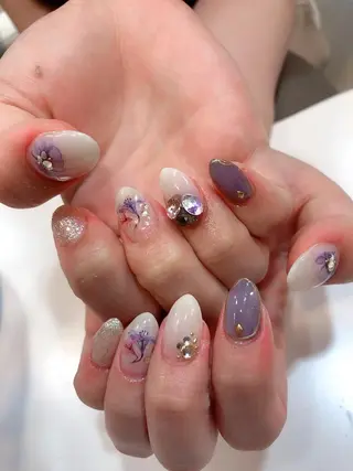 ネイル 河野 弥月のネイルデザイン